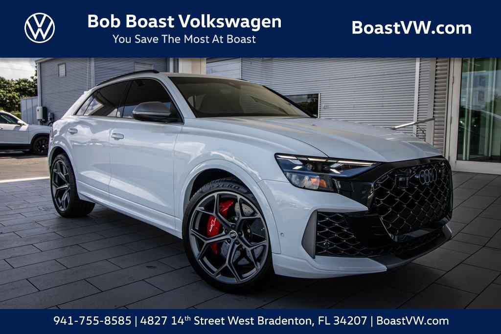 used 2025 Audi RS Q8 car, priced at $149,995