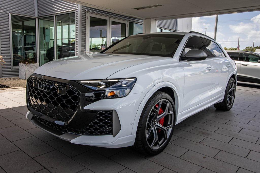 used 2025 Audi RS Q8 car, priced at $149,995