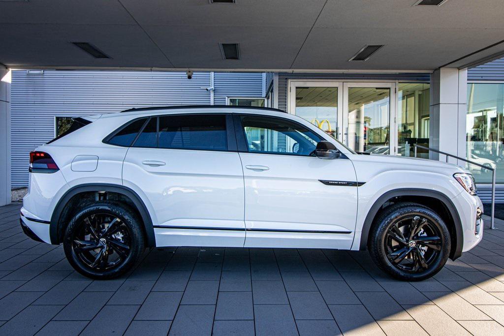 new 2026 Volkswagen Atlas Cross Sport car, priced at $50,801