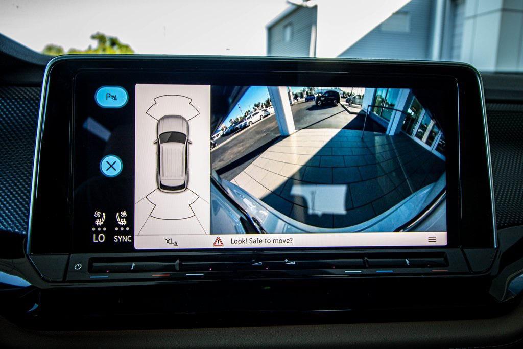 new 2026 Volkswagen Atlas Cross Sport car, priced at $50,801