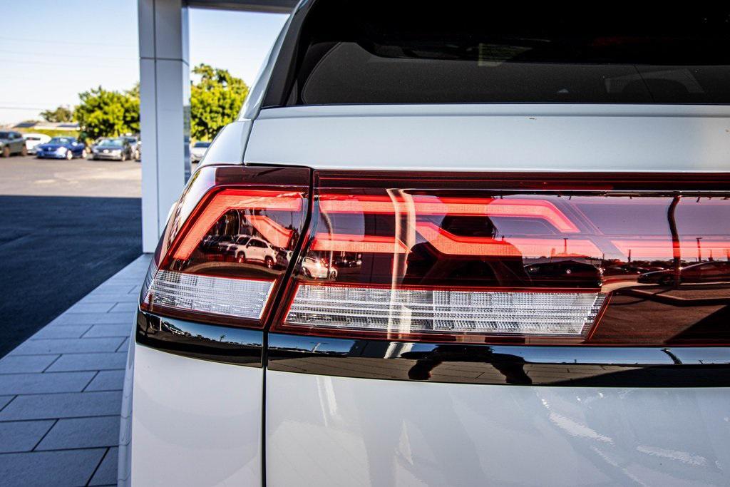 new 2026 Volkswagen Atlas Cross Sport car, priced at $50,801