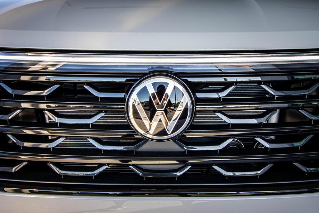 new 2026 Volkswagen Atlas Cross Sport car, priced at $50,801