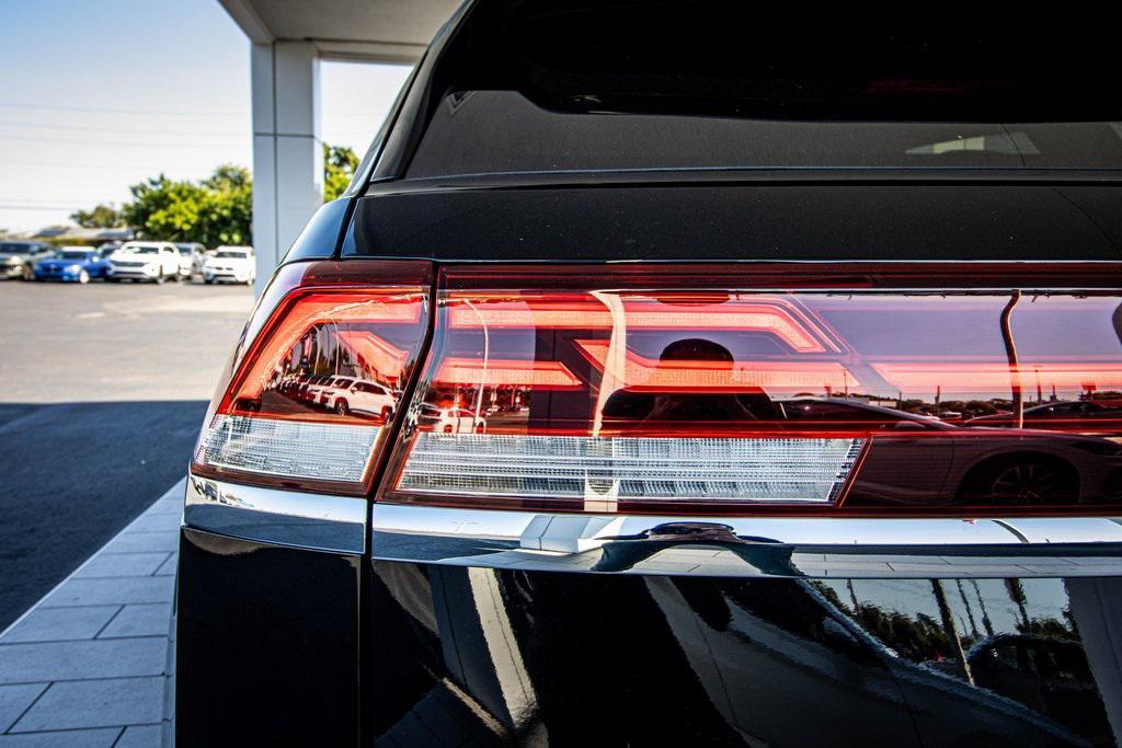 new 2026 Volkswagen Atlas Cross Sport car, priced at $38,385