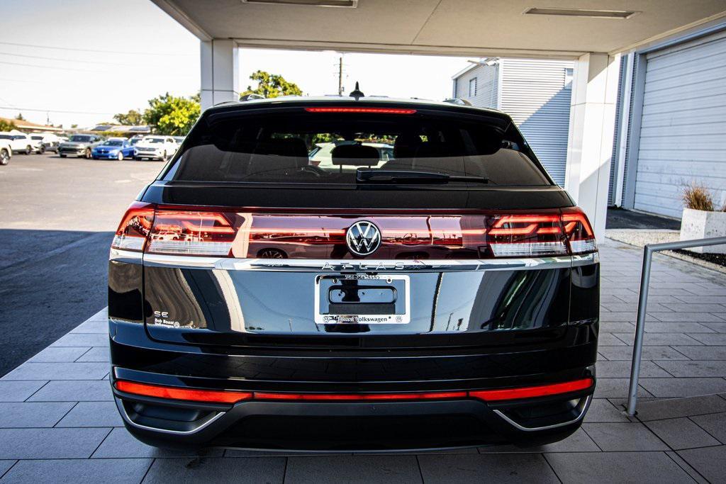 new 2026 Volkswagen Atlas Cross Sport car, priced at $38,385