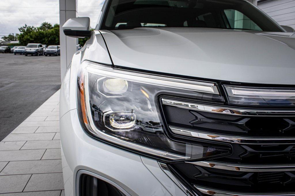 new 2026 Volkswagen Atlas car, priced at $47,803