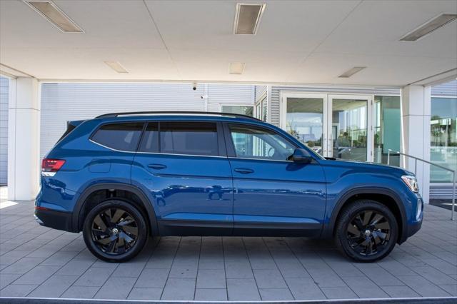 new 2025 Volkswagen Atlas car, priced at $42,325
