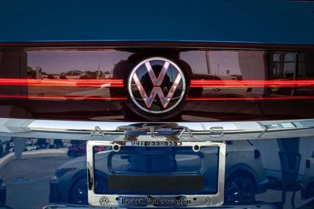 new 2025 Volkswagen Atlas car, priced at $42,325