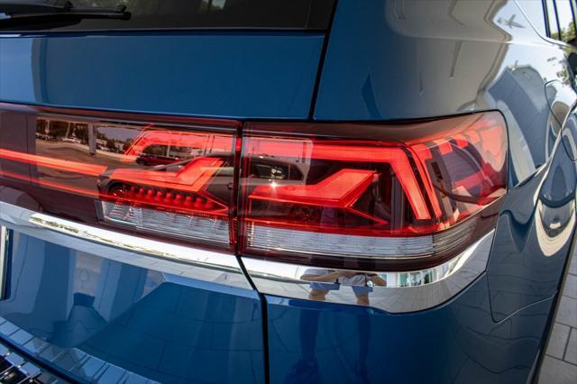 new 2025 Volkswagen Atlas car, priced at $42,325