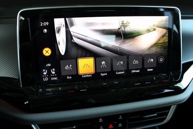 new 2025 Volkswagen Atlas car, priced at $45,932
