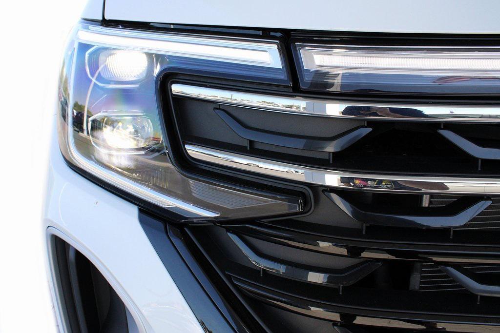 new 2025 Volkswagen Atlas car, priced at $43,591