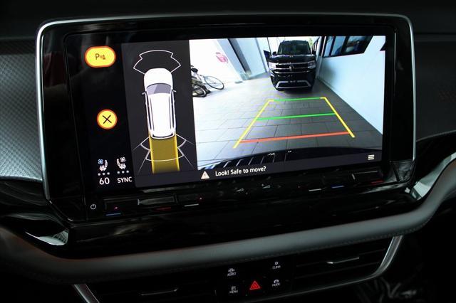 new 2025 Volkswagen Atlas car, priced at $45,932