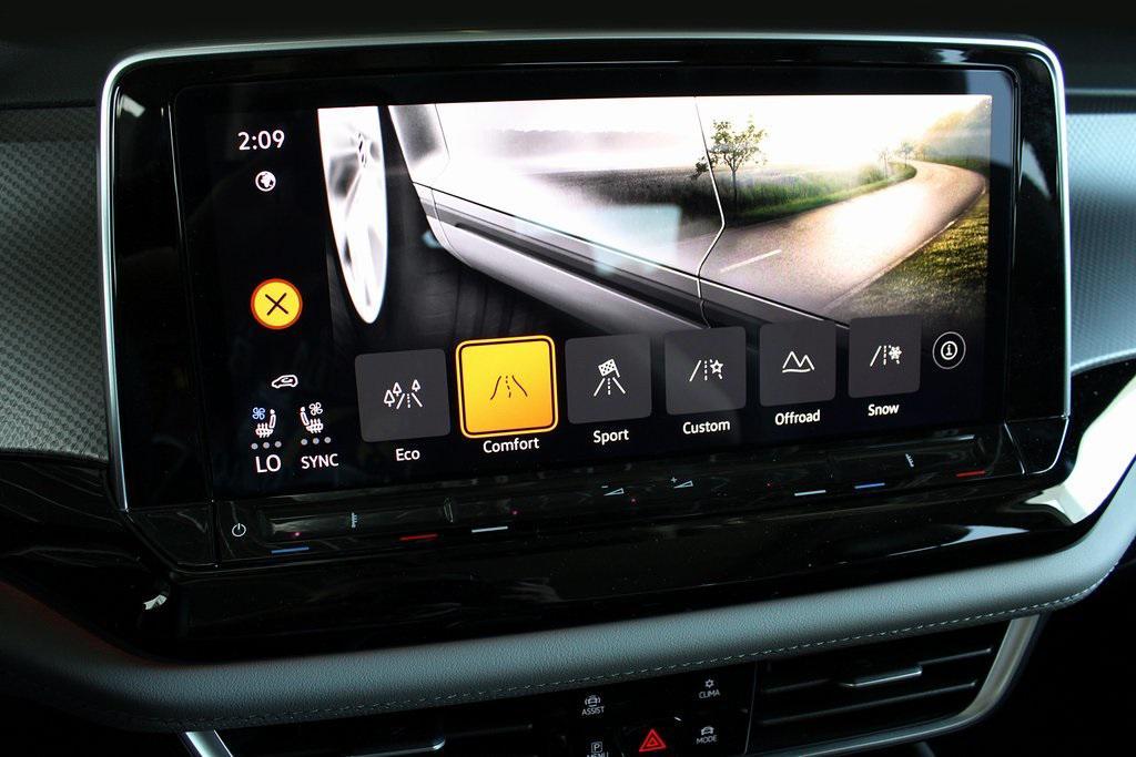 new 2025 Volkswagen Atlas car, priced at $43,591