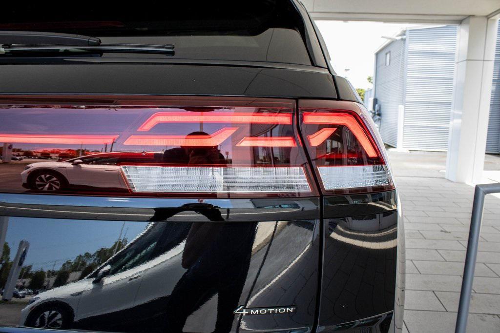new 2025 Volkswagen Atlas Cross Sport car, priced at $47,737