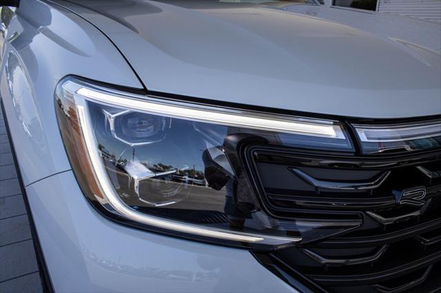 new 2025 Volkswagen Atlas Cross Sport car, priced at $48,917