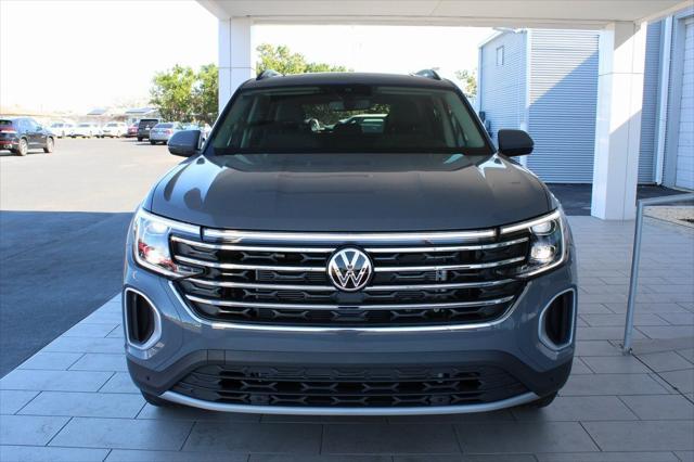 new 2025 Volkswagen Atlas car, priced at $43,044