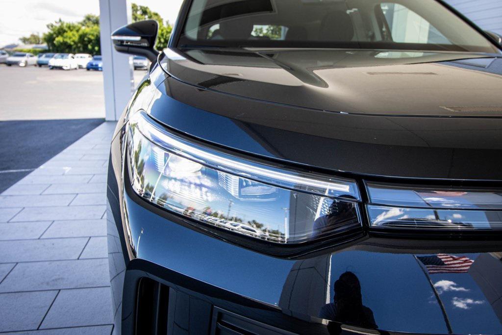 new 2025 Volkswagen Tiguan car, priced at $28,407