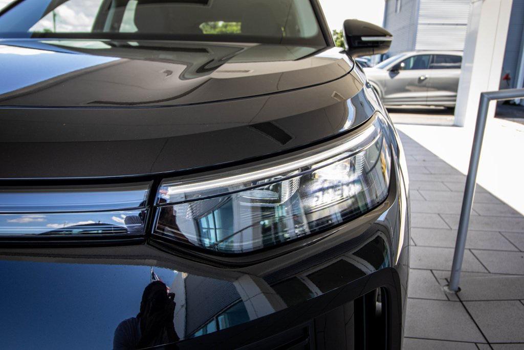 new 2025 Volkswagen Tiguan car, priced at $28,407