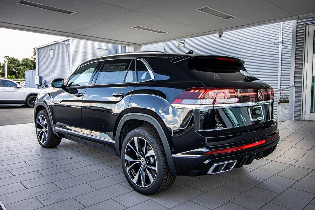 new 2026 Volkswagen Atlas Cross Sport car, priced at $53,324