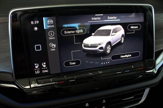 new 2025 Volkswagen Atlas car, priced at $52,105