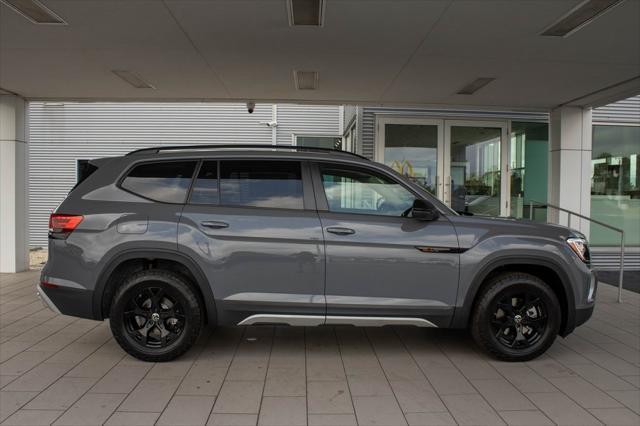 new 2025 Volkswagen Atlas car, priced at $46,271