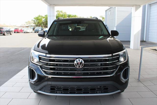 new 2025 Volkswagen Atlas car, priced at $42,825