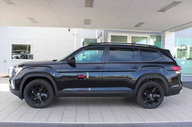 new 2025 Volkswagen Atlas car, priced at $42,825