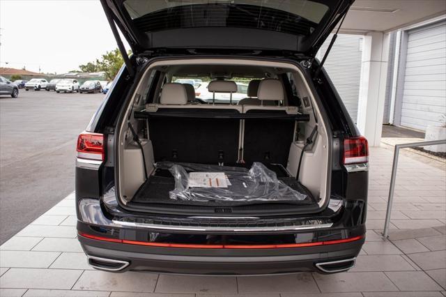 new 2025 Volkswagen Atlas car, priced at $37,402