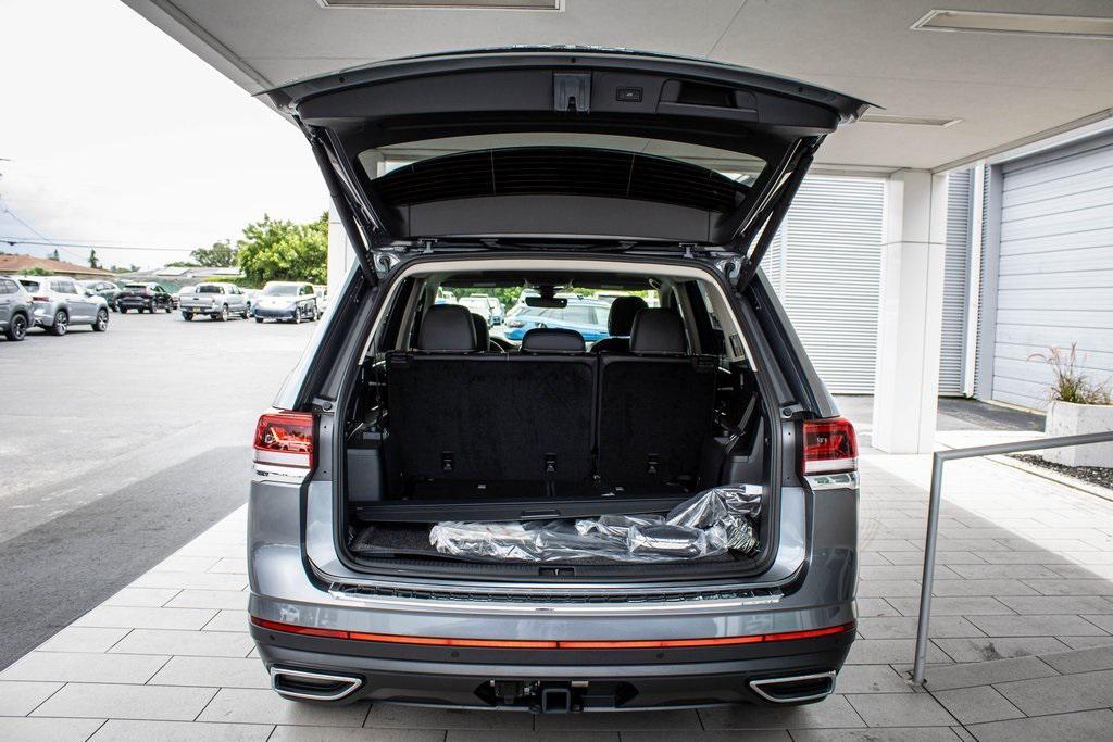 new 2025 Volkswagen Atlas car, priced at $40,986