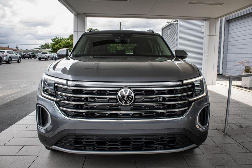 new 2025 Volkswagen Atlas car, priced at $40,986