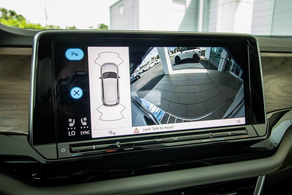 new 2026 Volkswagen Atlas car, priced at $45,551