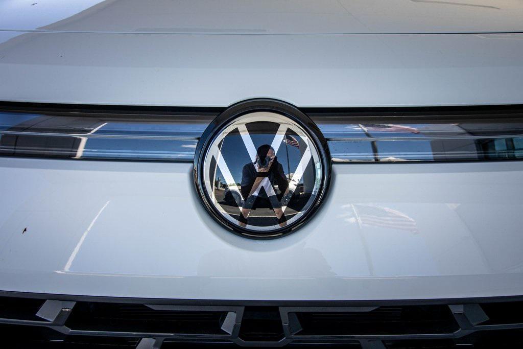 new 2025 Volkswagen Tiguan car, priced at $29,751