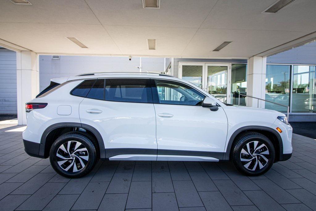 new 2025 Volkswagen Tiguan car, priced at $29,751