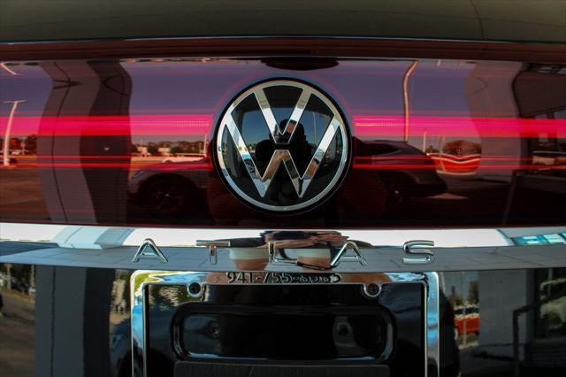 new 2025 Volkswagen Atlas Cross Sport car, priced at $35,928