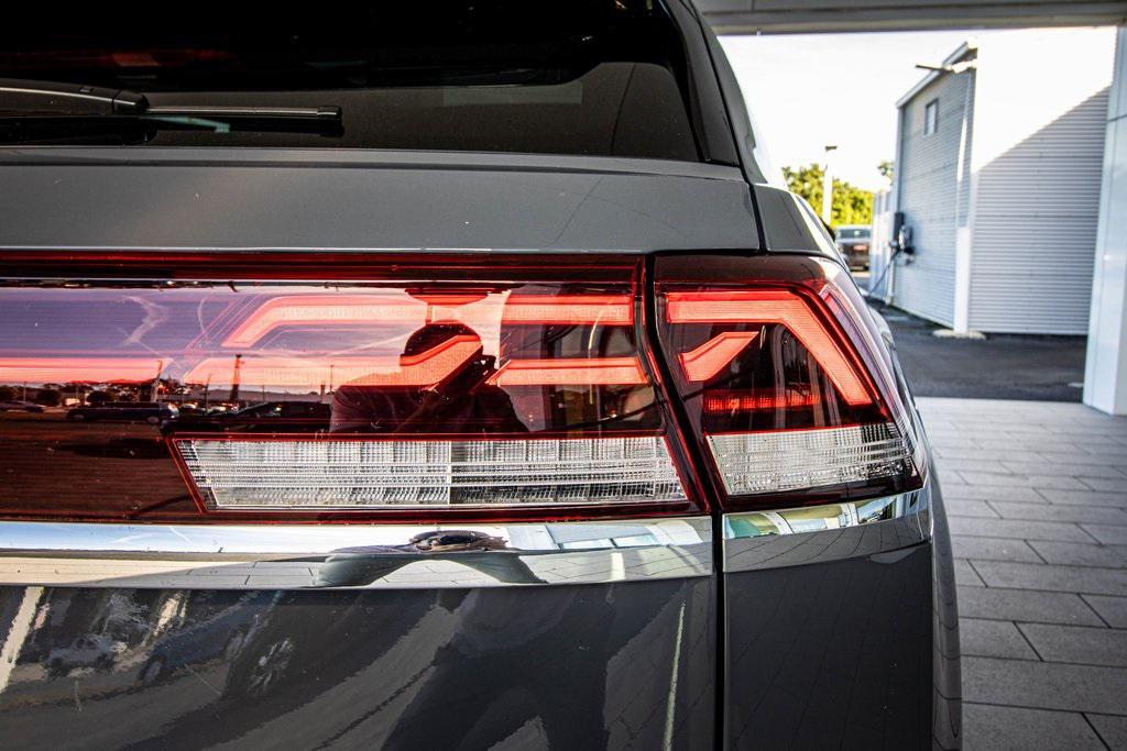 new 2026 Volkswagen Atlas Cross Sport car, priced at $53,761