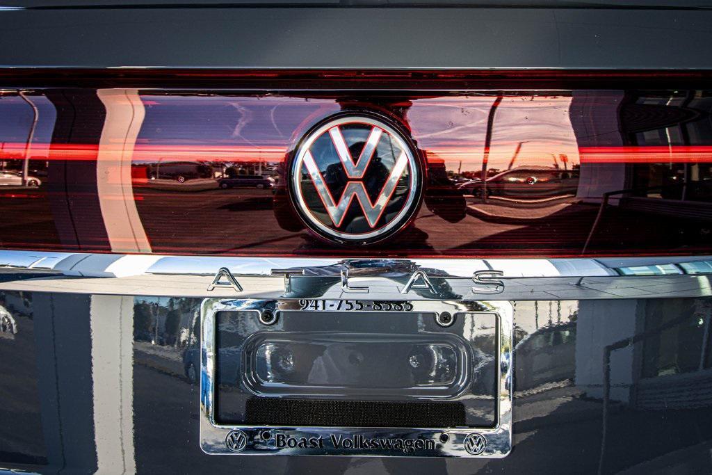 new 2026 Volkswagen Atlas Cross Sport car, priced at $53,761
