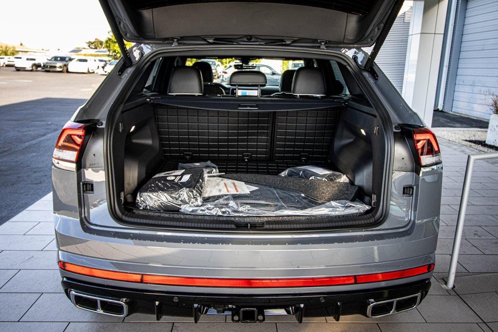 new 2026 Volkswagen Atlas Cross Sport car, priced at $53,761