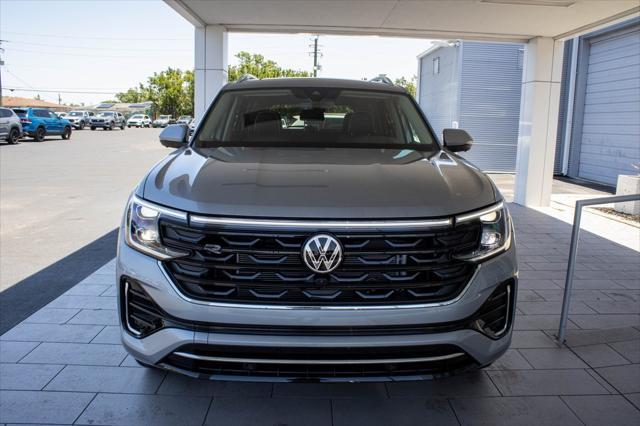 new 2025 Volkswagen Atlas car, priced at $53,168