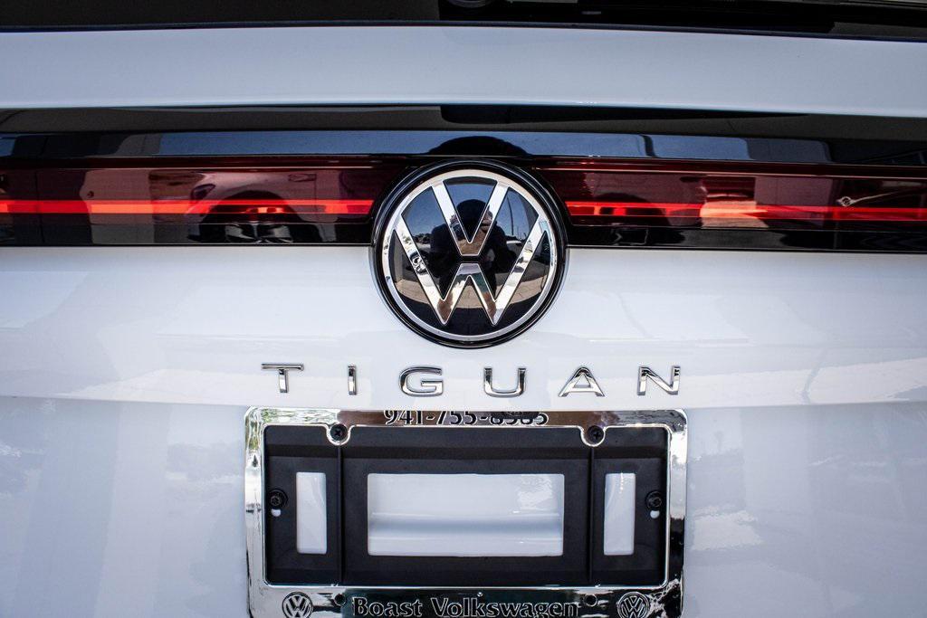 new 2025 Volkswagen Tiguan car, priced at $35,062