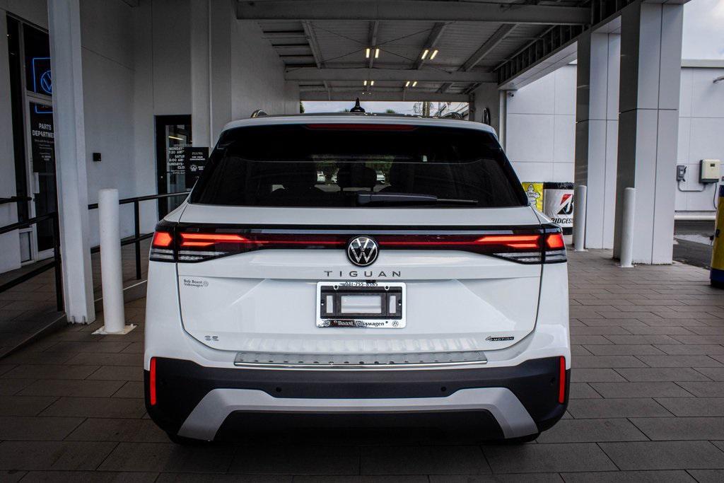 new 2025 Volkswagen Tiguan car, priced at $35,062