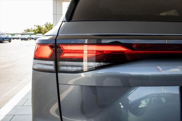 new 2025 Volkswagen Tiguan car, priced at $30,515