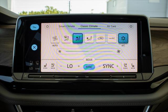 new 2025 Volkswagen Atlas car, priced at $37,402