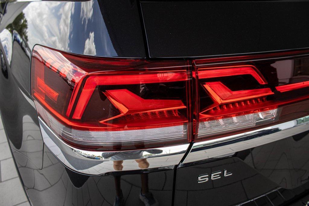 new 2025 Volkswagen Atlas car, priced at $44,211