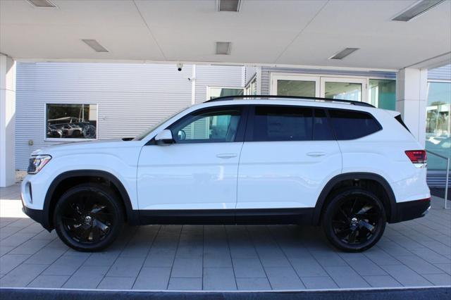 new 2025 Volkswagen Atlas car, priced at $42,825