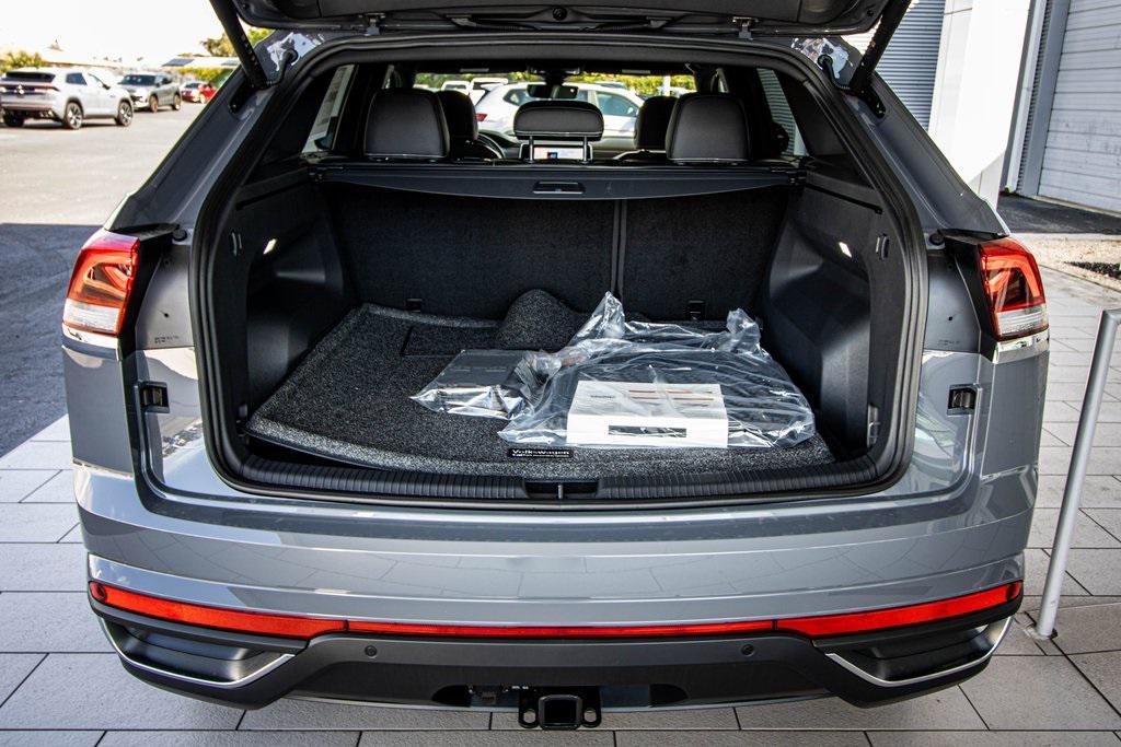 new 2026 Volkswagen Atlas Cross Sport car, priced at $45,831