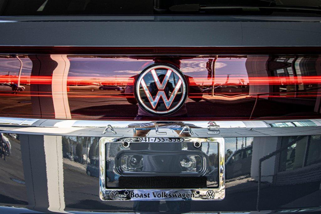 new 2026 Volkswagen Atlas Cross Sport car, priced at $45,831
