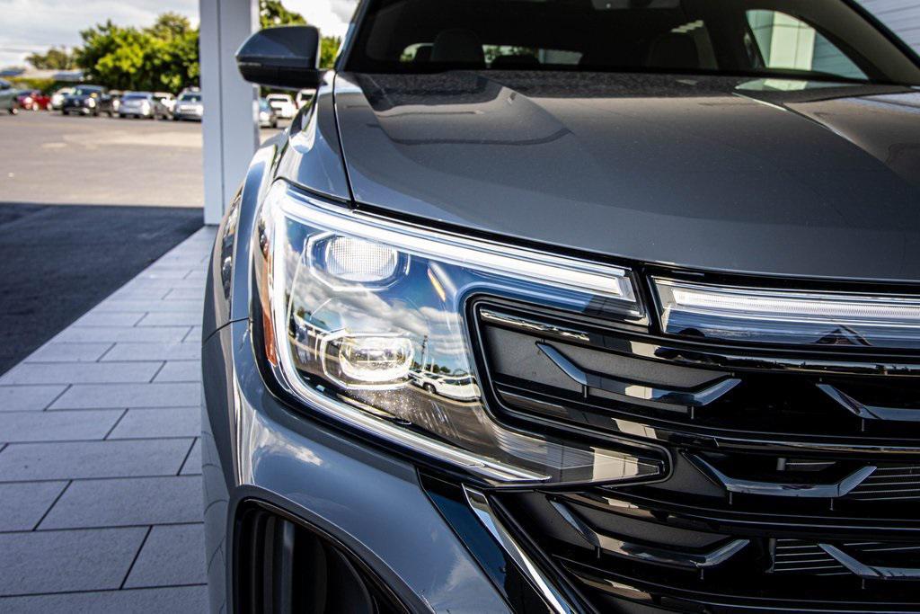 new 2026 Volkswagen Atlas Cross Sport car, priced at $45,831