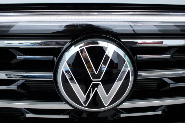 new 2025 Volkswagen Atlas car, priced at $47,093