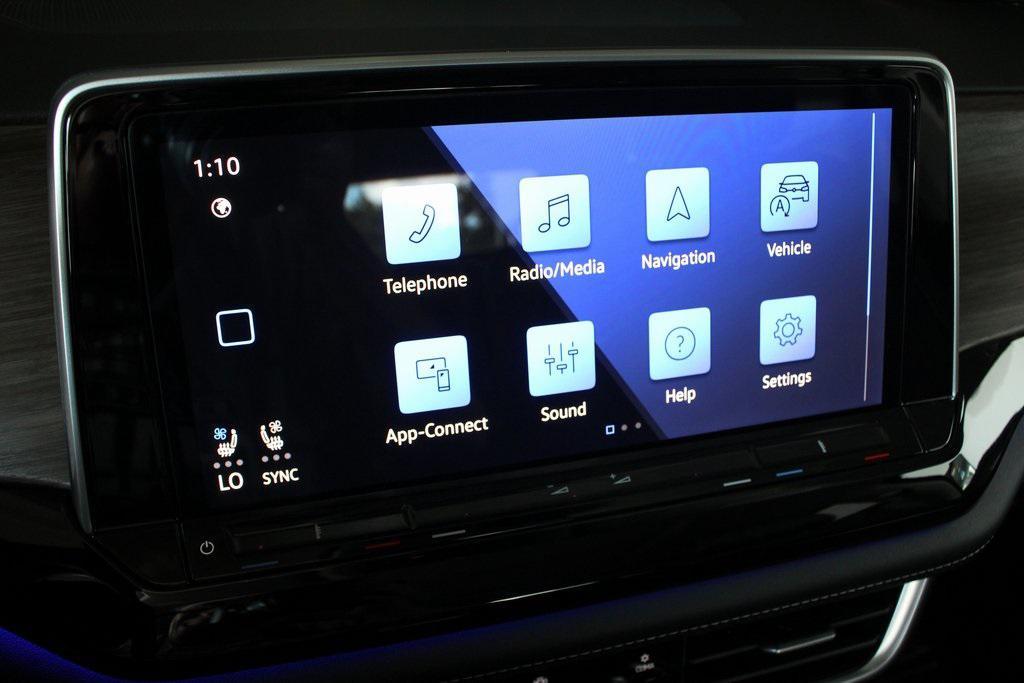 new 2025 Volkswagen Atlas car, priced at $44,666