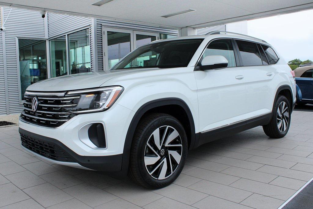 new 2025 Volkswagen Atlas car, priced at $44,666