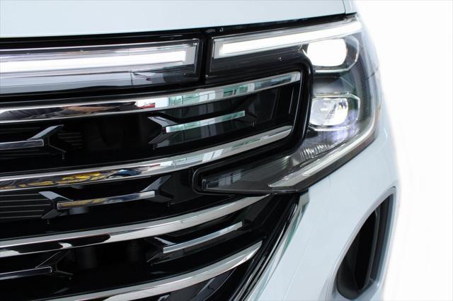 new 2025 Volkswagen Atlas car, priced at $47,093